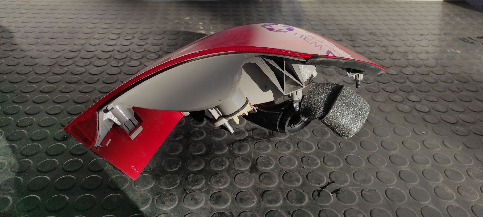 PILOTO TRASERO DERECHO SKODA FABIA (5J2 ) - vista 2