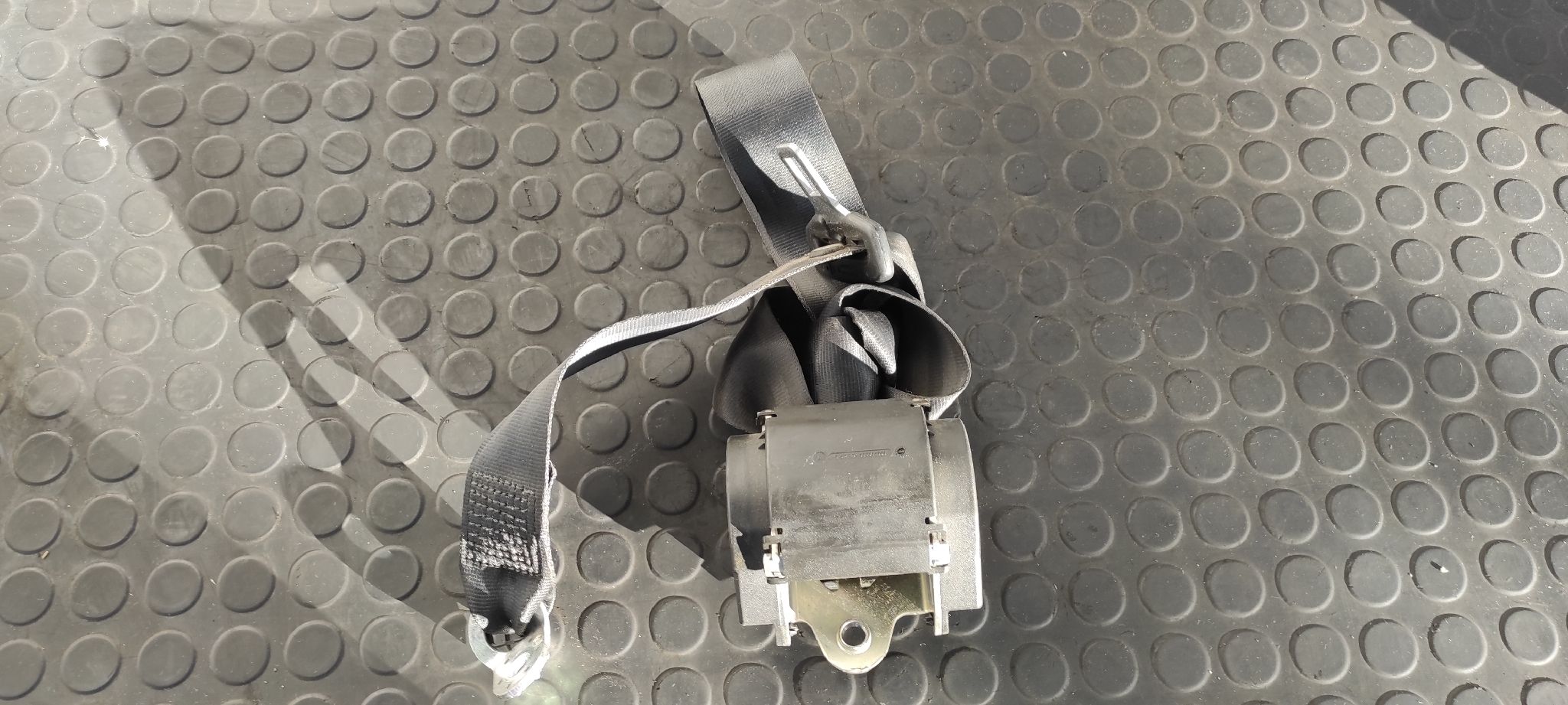 CINTURON TRASERO DERECHO SEAT EXEO ST (3R5)(2009>)