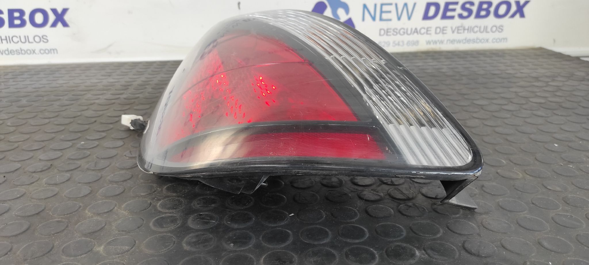 PILOTO TRASERO IZQUIERDO KIA RIO - vista 7