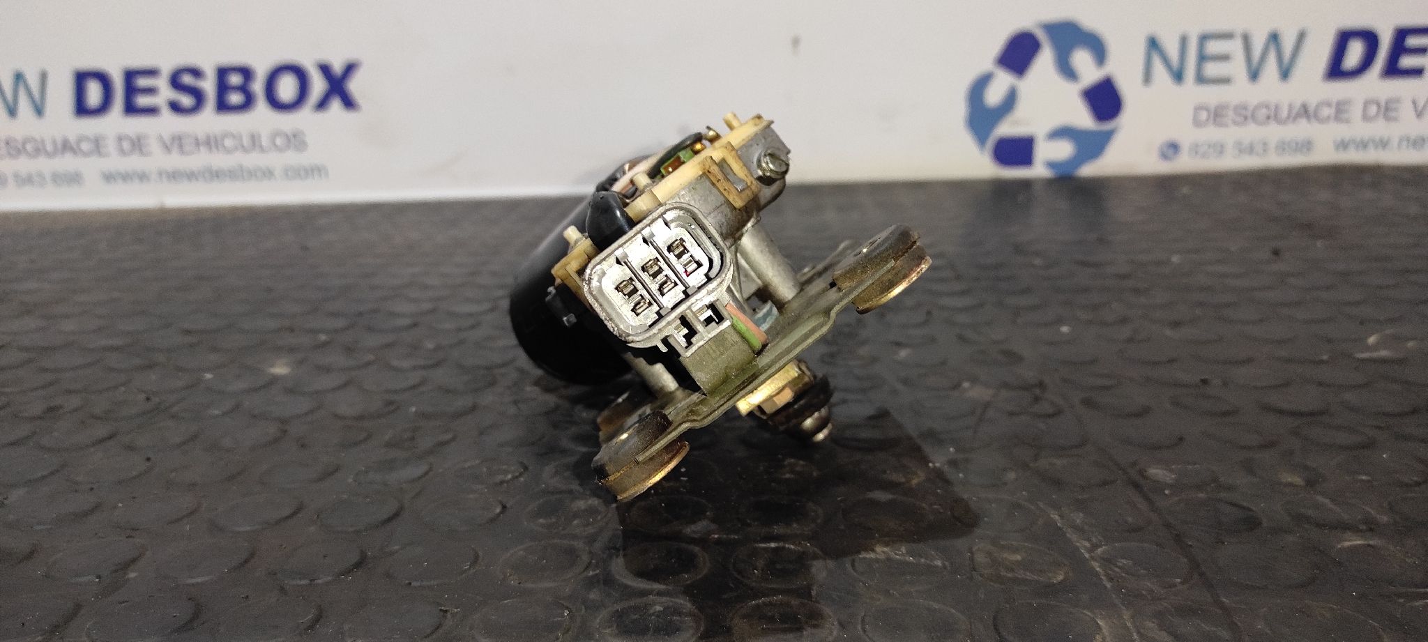 MOTOR LIMPIA DELANTERO NISSAN TERRANO/TERRANO.II (R20) - vista 3