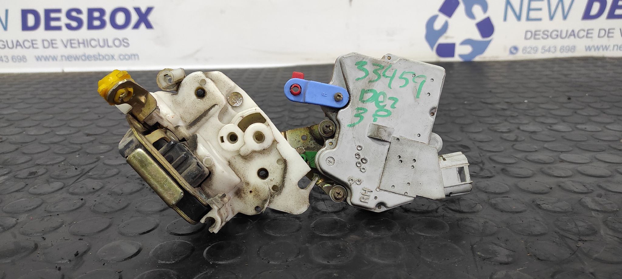 CERRADURA PUERTA DELANTERA DERECHA NISSAN TERRANO/TERRANO.II (R20)