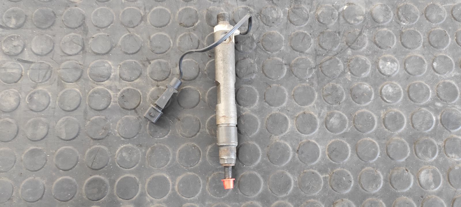 INYECTOR SEAT CORDOBA BERLINA (6K2)