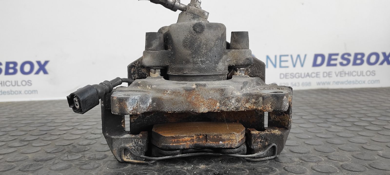 PINZA DE FRENO DELANTERA IZQUIERDA AUDI A3 (8P) - vista 2