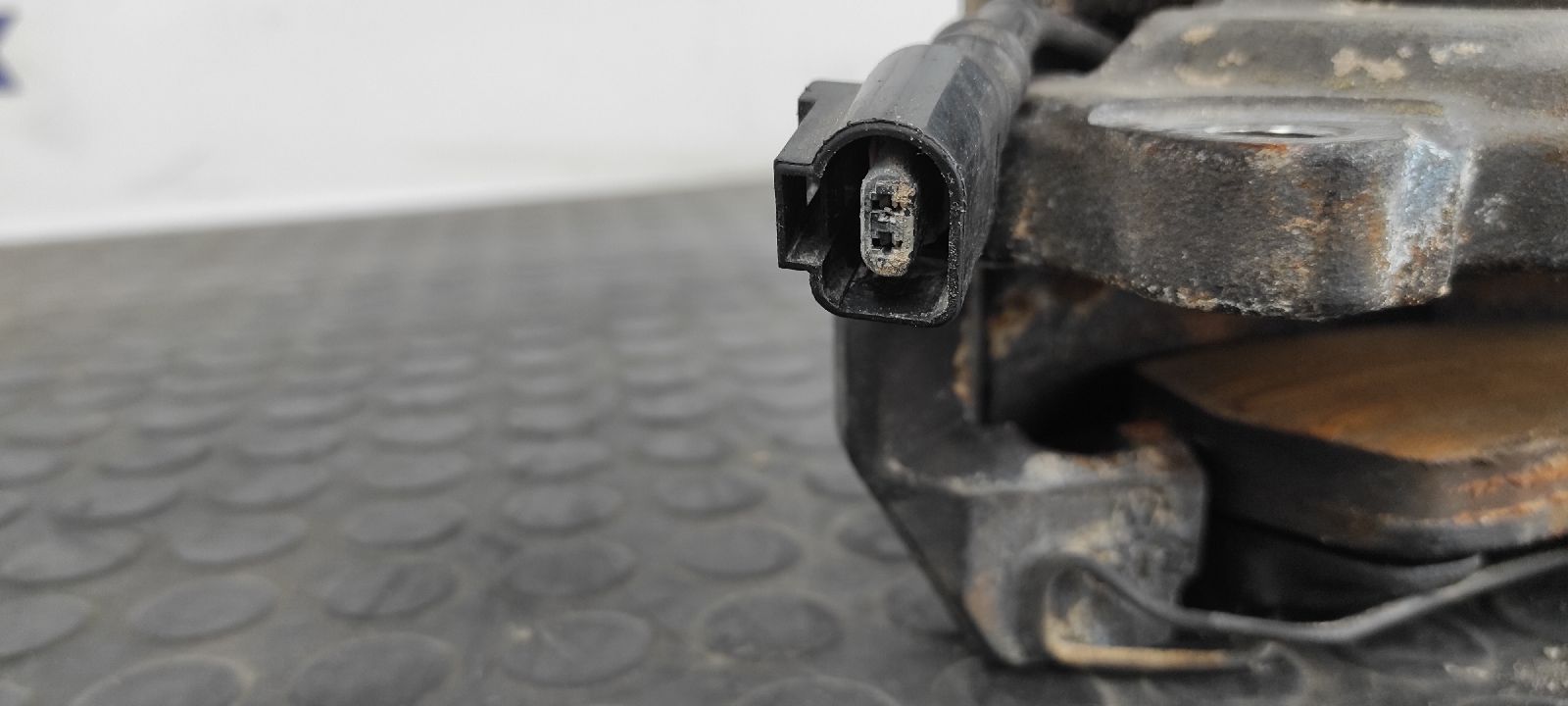 PINZA DE FRENO DELANTERA IZQUIERDA AUDI A3 (8P) - vista 6