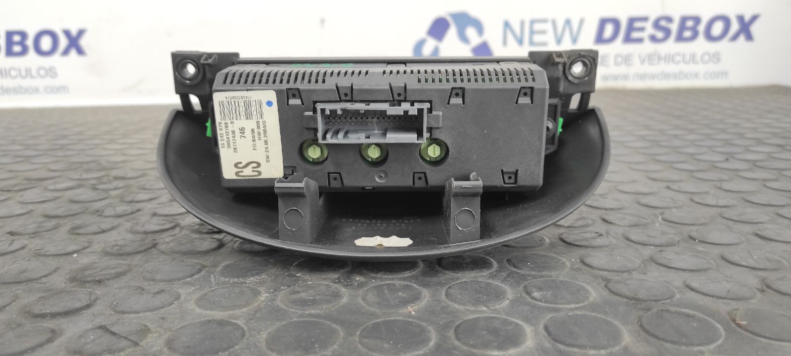 PANTALLA MULTIFUNCION OPEL CORSA C - vista 2