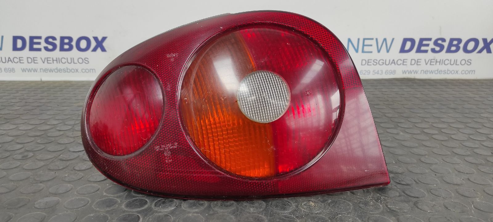 PILOTO TRASERO IZQUIERDO RENAULT MEGANE I COACH/COUPE (DA0)