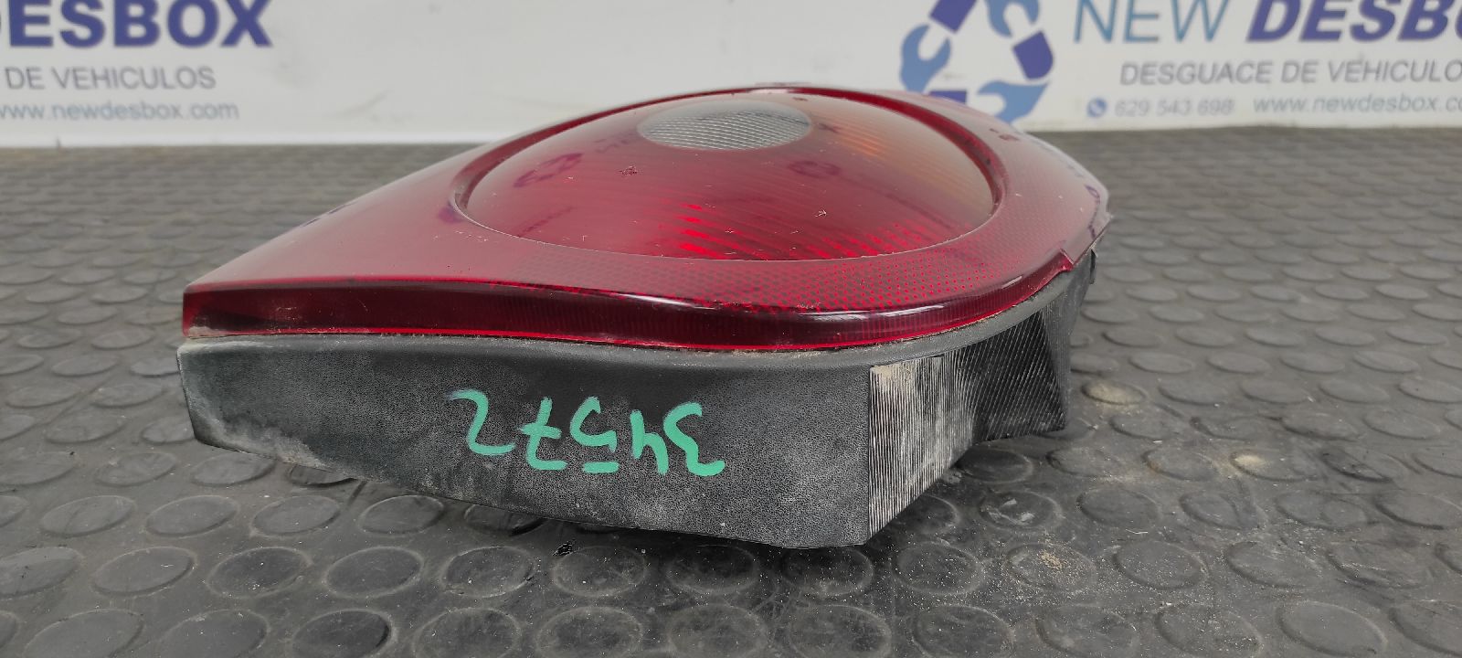 PILOTO TRASERO IZQUIERDO RENAULT MEGANE I COACH/COUPE (DA0) - vista 7