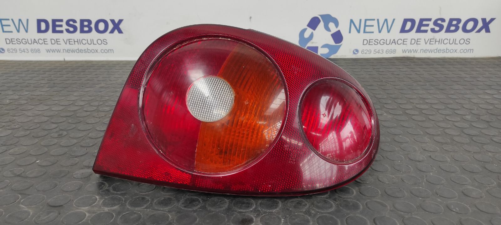 PILOTO TRASERO DERECHO RENAULT MEGANE I COACH/COUPE (DA0)