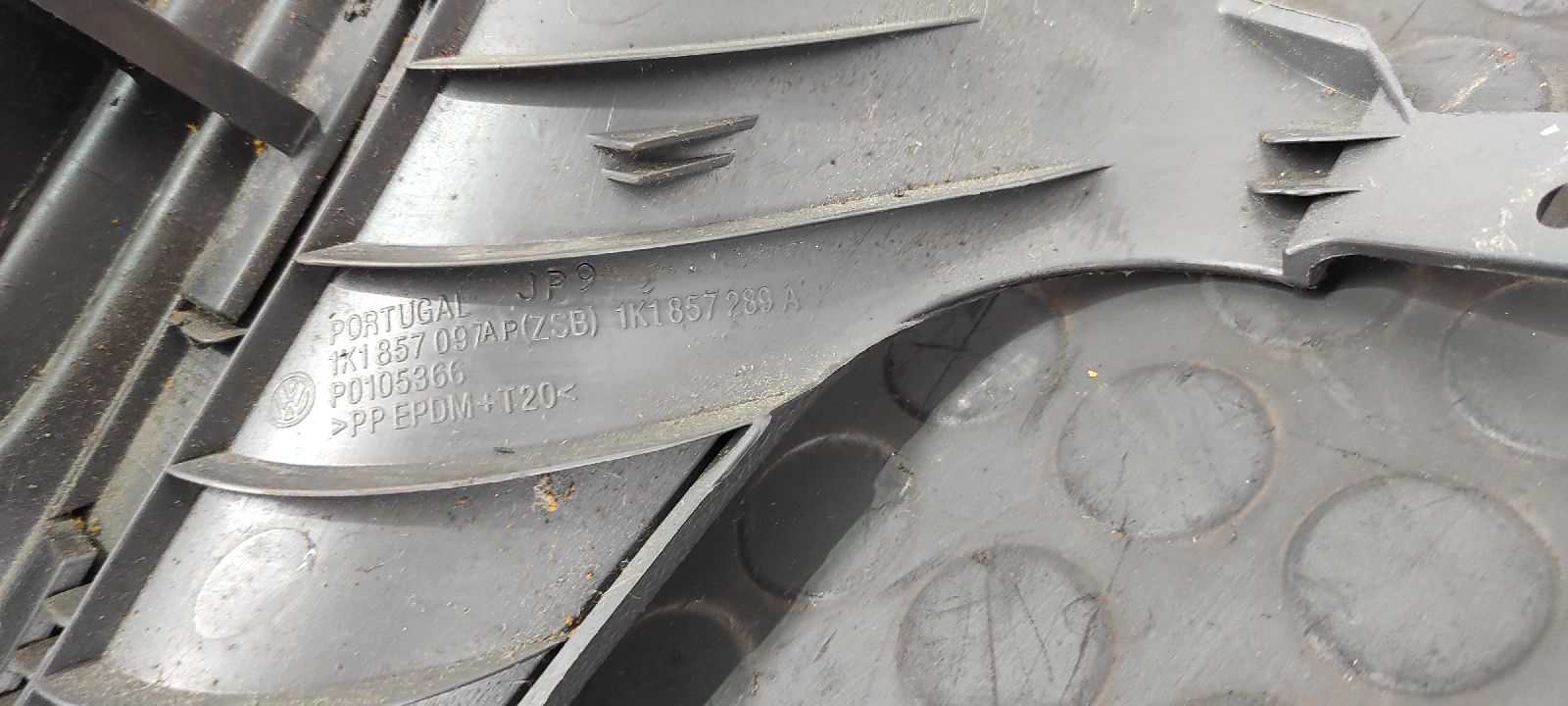 GUANTERA VOLKSWAGEN GOLF V BERLINA (1K1) - vista 3