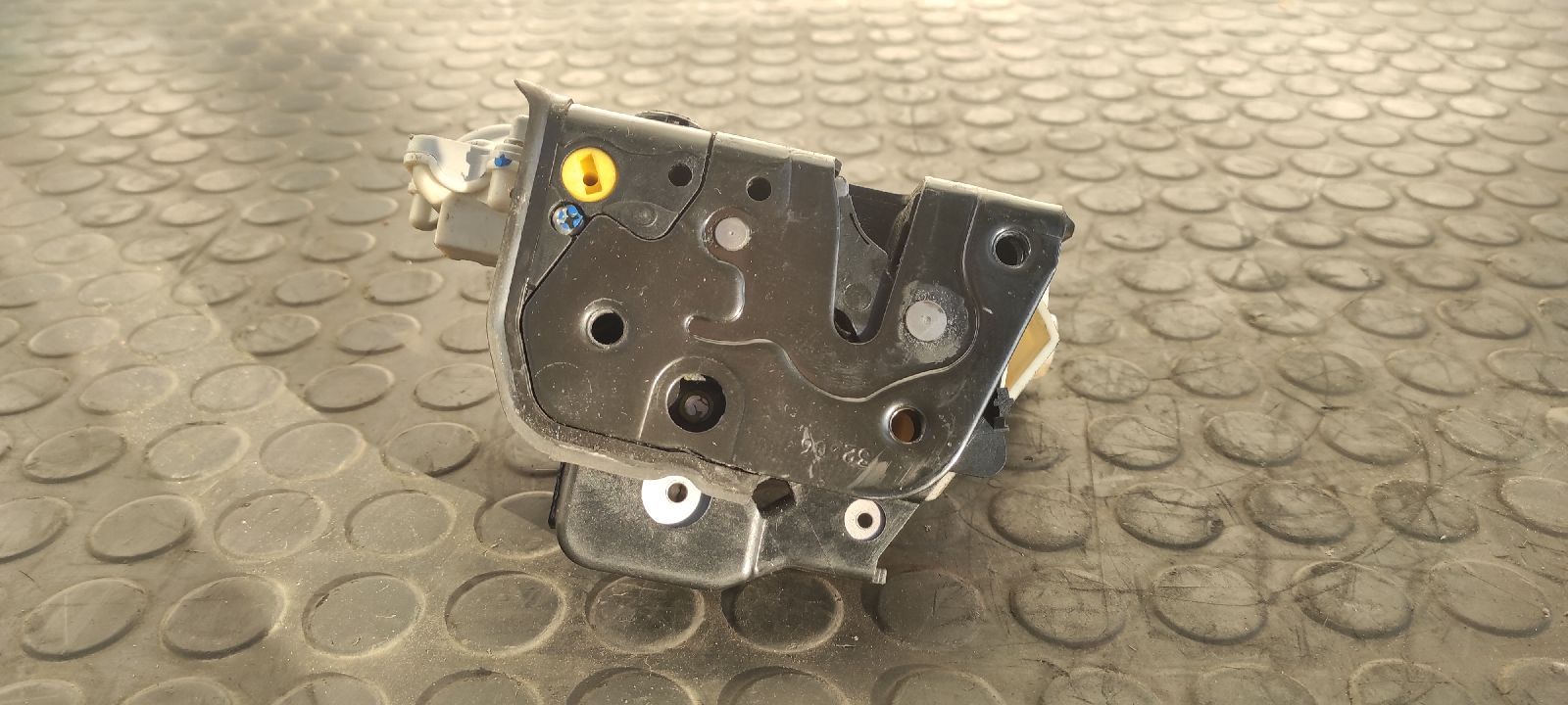 CERRADURA PUERTA TRASERA IZQUIERDA AUDI A4 BERLINA (8E) - vista 4