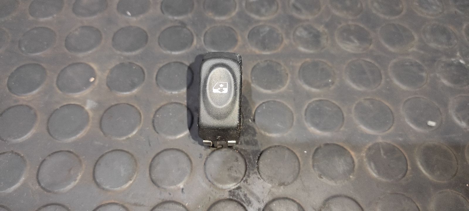 MANDO ELEVALUNAS DELANTERO DERECHO RENAULT MEGANE I SCENIC (JA0)