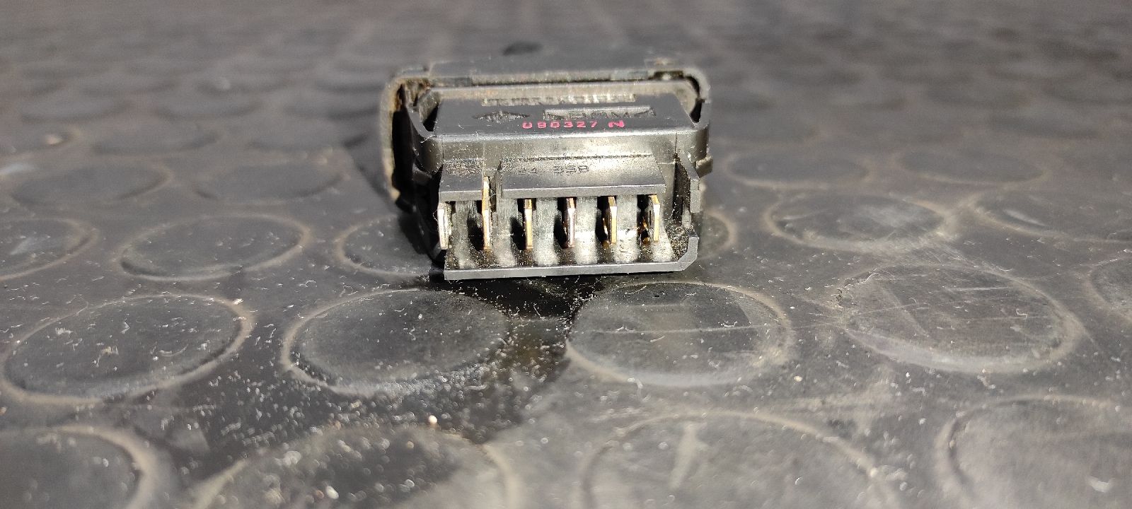 MANDO ELEVALUNAS DELANTERO DERECHO RENAULT MEGANE I SCENIC (JA0) - vista 2