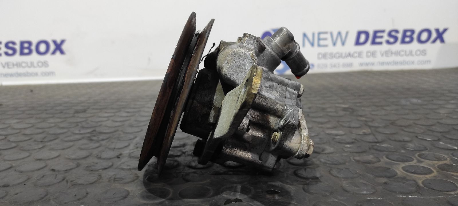 BOMBA DIRECCION NISSAN CABSTAR - vista 4