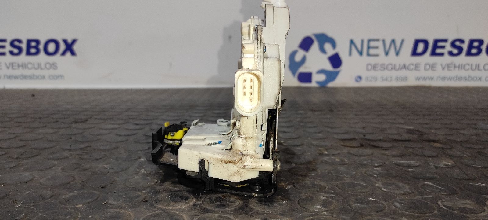 CERRADURA PUERTA TRASERA DERECHA AUDI A4 BERLINA (8E) - vista 3