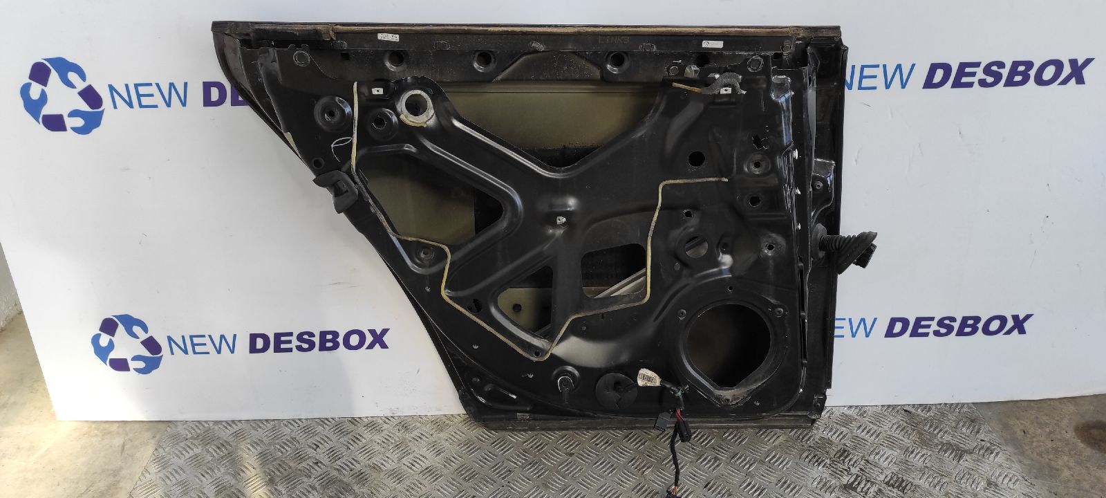 PUERTA TRASERA IZQUIERDA AUDI A4 BERLINA (8E) - vista 2