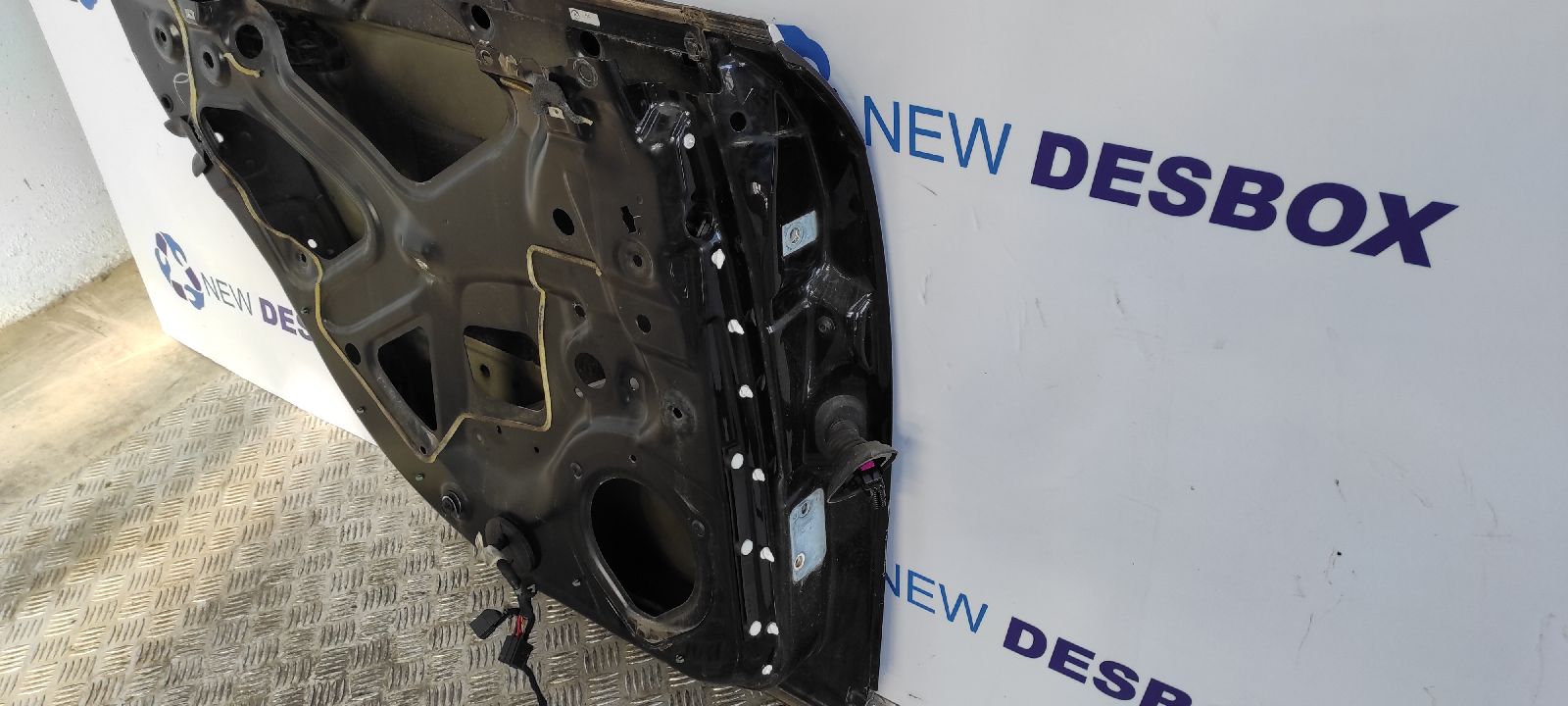 PUERTA TRASERA IZQUIERDA AUDI A4 BERLINA (8E) - vista 4