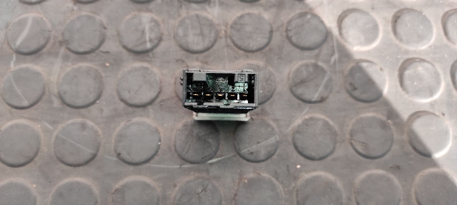 INTERRUPTOR LAND ROVER DISCOVERY (LT) - vista 3