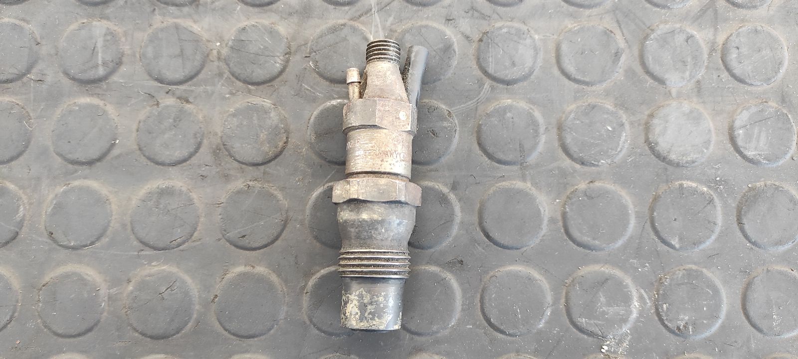 INYECTOR SEAT CORDOBA BERLINA (6K2)