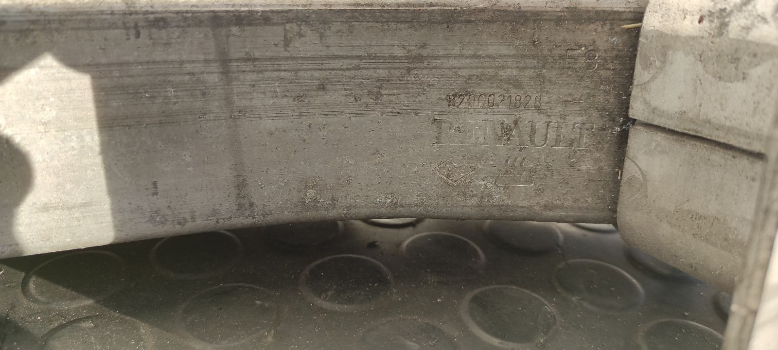 REFUERZO PARAGOLPES TRASERO RENAULT MEGANE II BERLINA 3P - vista 8