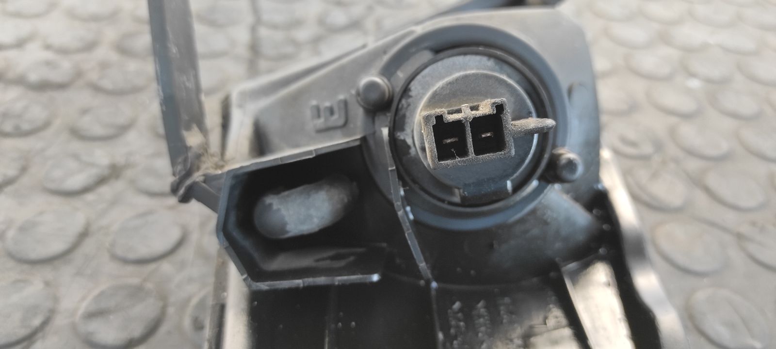 PILOTO DELANTERO IZQUIERDO NISSAN ALMERA (N15) - vista 3