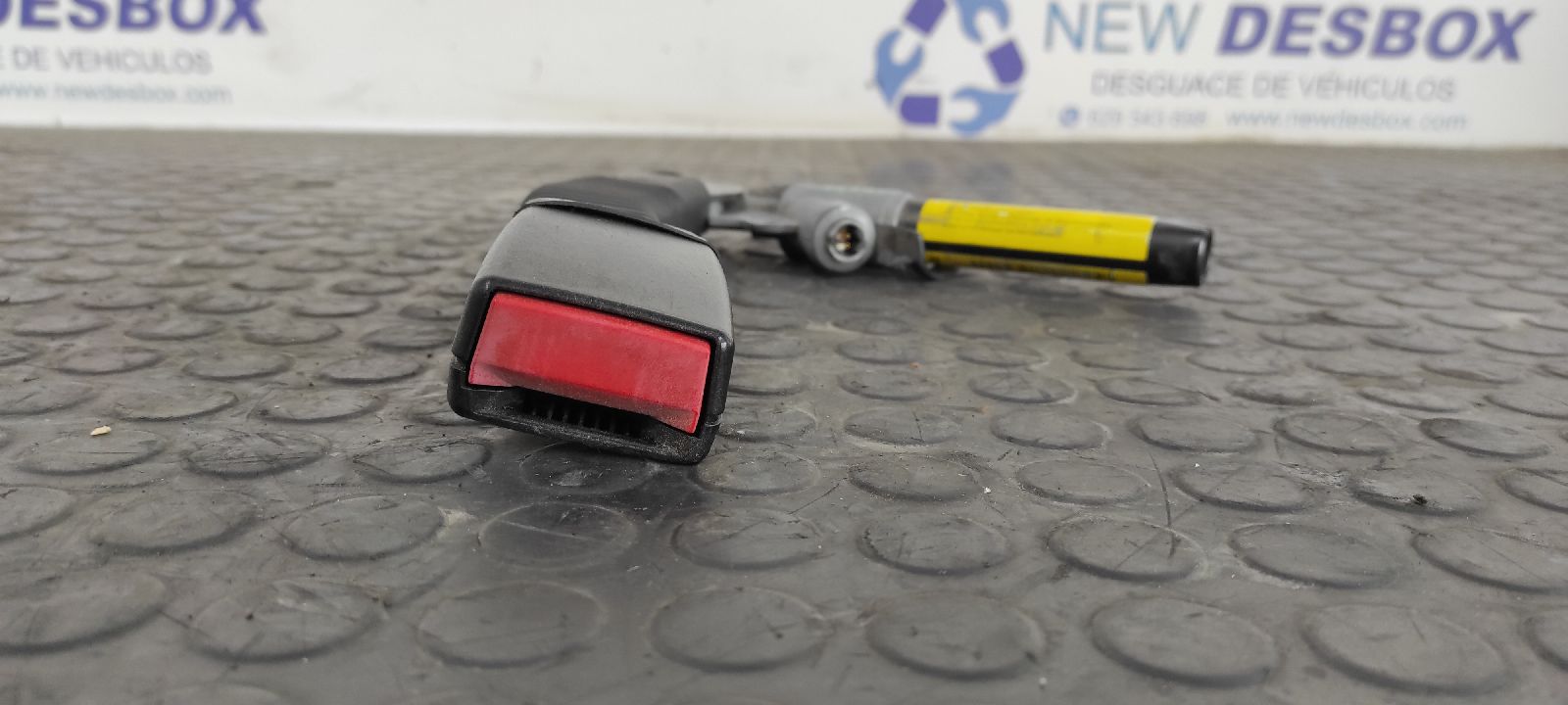 PRETENSOR AIRBAG DERECHO BMW X3 (E83) - vista 3