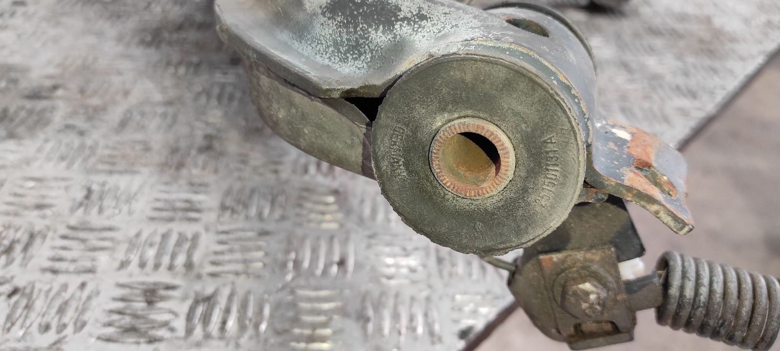 MANGUETA TRASERA IZQUIERDA VOLKSWAGEN T4 TRANSPORTER/FURGONETA (MOD. 1991) - vista 6