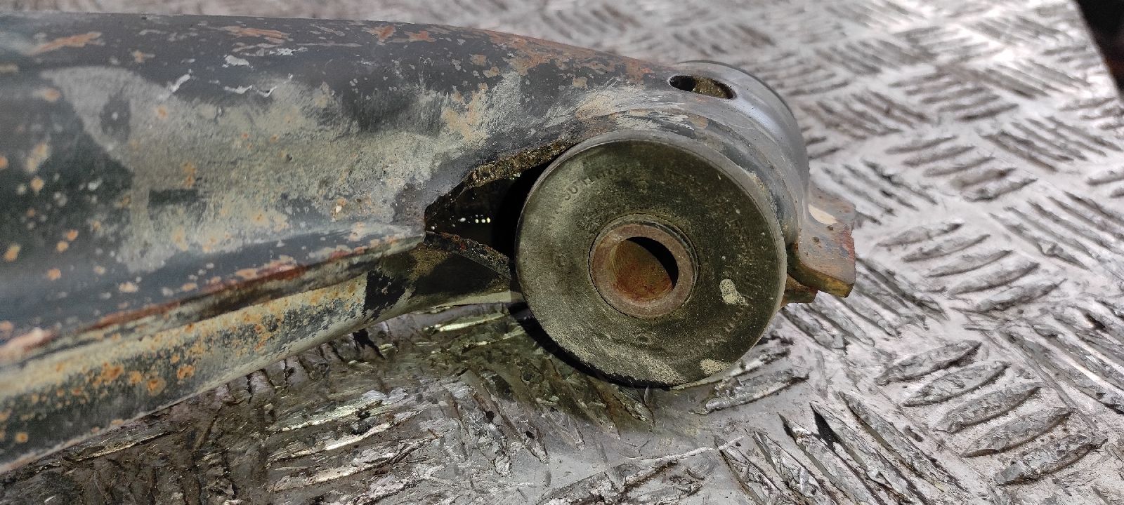 MANGUETA TRASERA IZQUIERDA VOLKSWAGEN T4 TRANSPORTER/FURGONETA (MOD. 1991) - vista 10