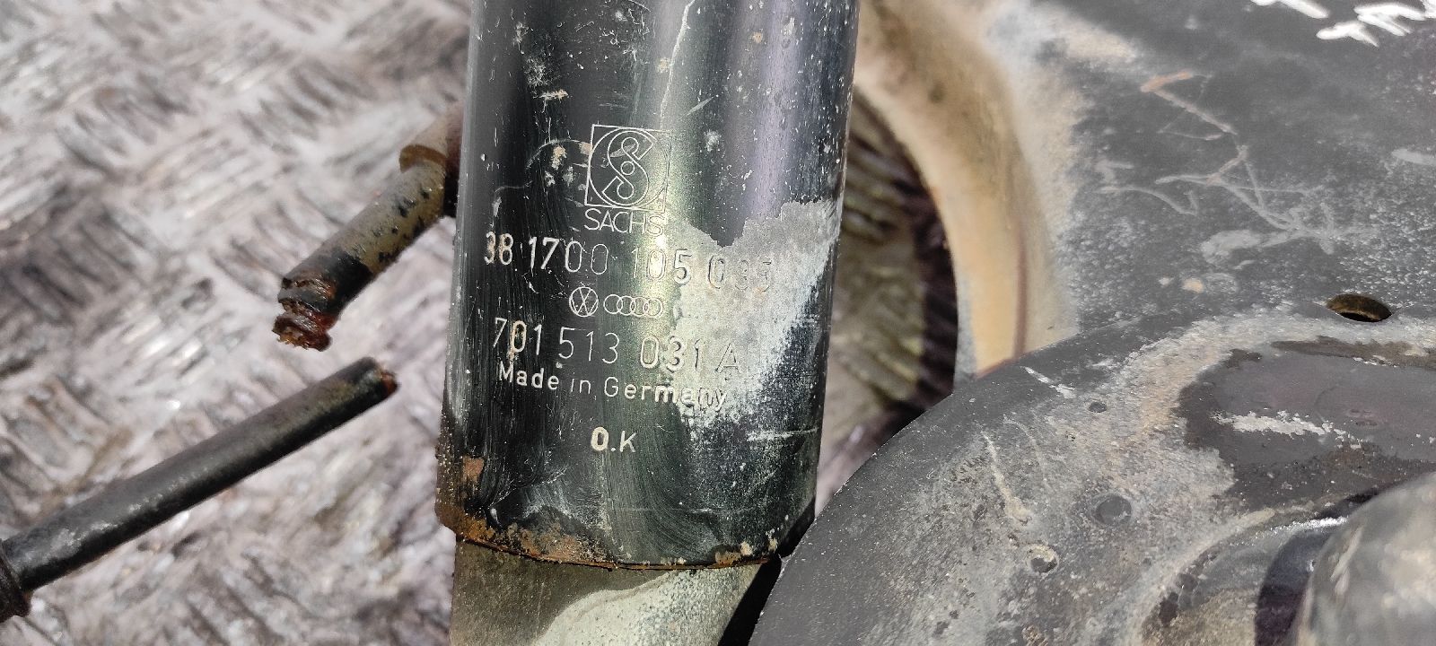 MANGUETA TRASERA IZQUIERDA VOLKSWAGEN T4 TRANSPORTER/FURGONETA (MOD. 1991) - vista 3