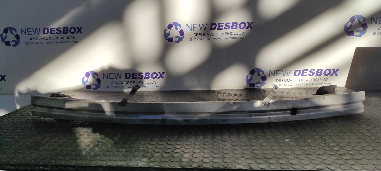 REFUERZO PARAGOLPES DELANTERO BMW X3 (E83)