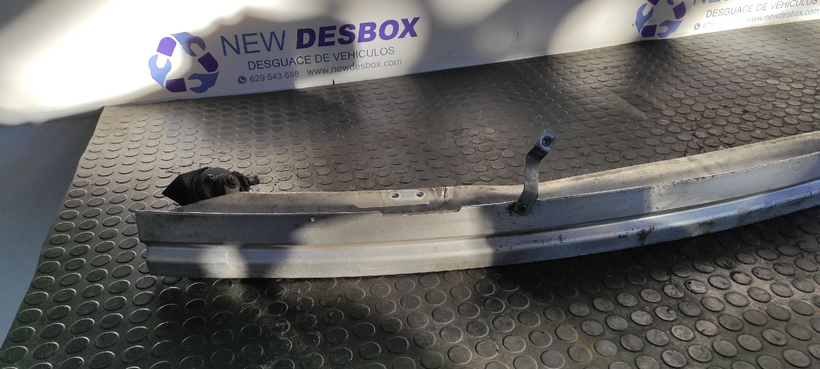 REFUERZO PARAGOLPES DELANTERO BMW X3 (E83) - vista 3