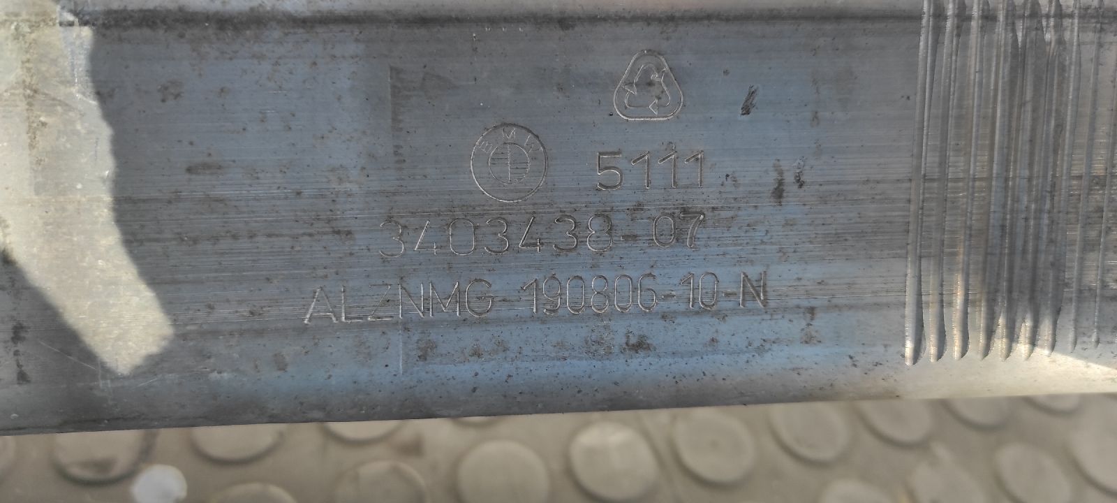 REFUERZO PARAGOLPES DELANTERO BMW X3 (E83) - vista 2