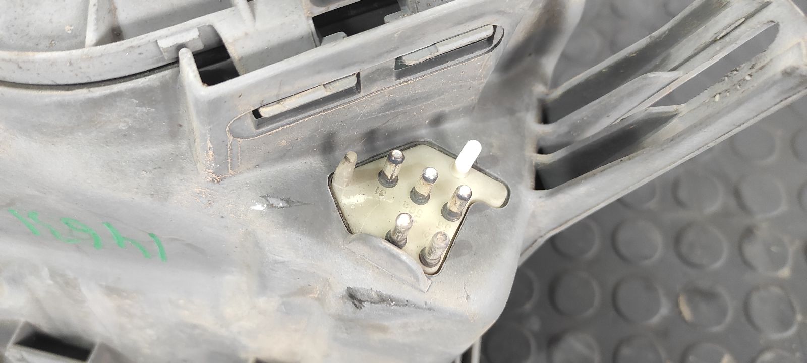 FARO DERECHO MERCEDES-BENZ CLASE S (W126) BERLINA+COUPE - vista 9