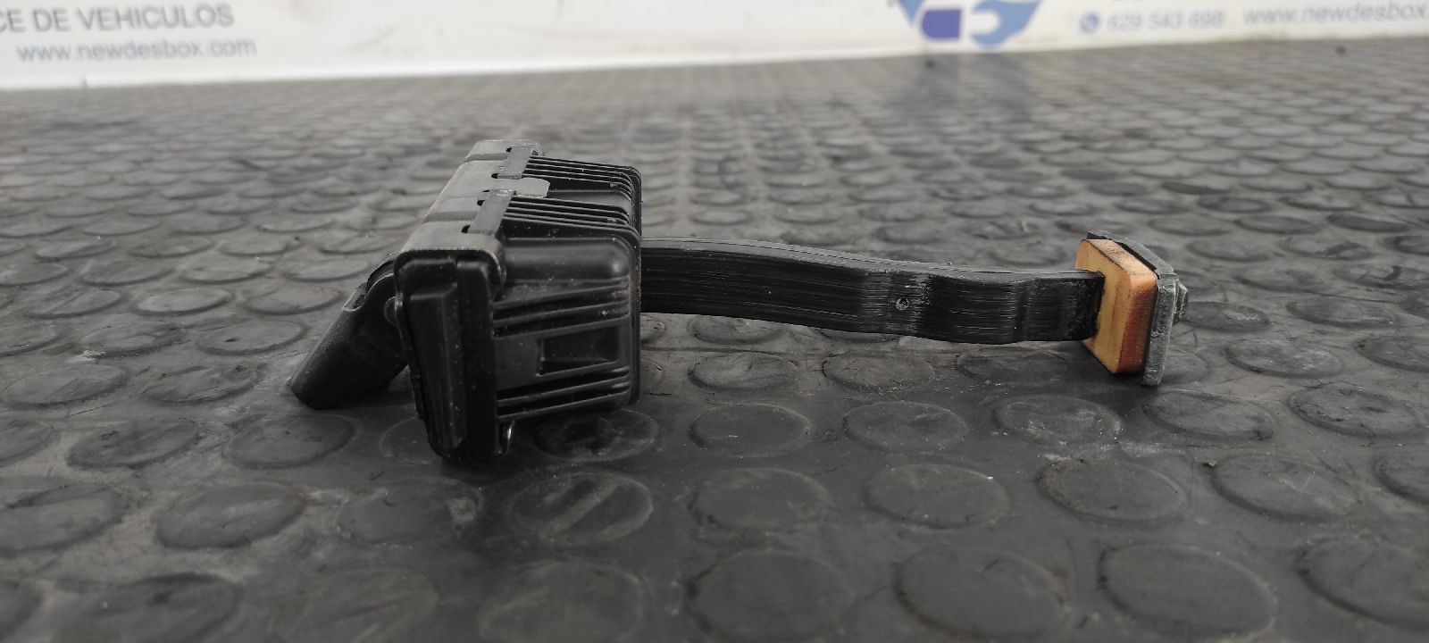 RETENEDOR PUERTA DERECHA BMW SERIE 5 BERLINA (E60) - vista 7