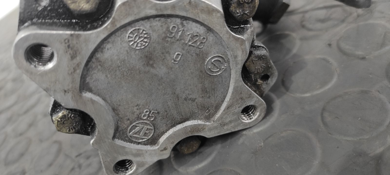 BOMBA DIRECCION LAND ROVER FREELANDER (LN) - vista 6