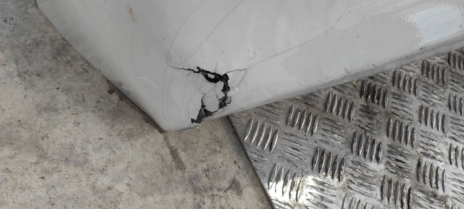 PARAGOLPES DELANTERO MERCEDES-BENZ CLASE S (W126) BERLINA+COUPE - vista 5