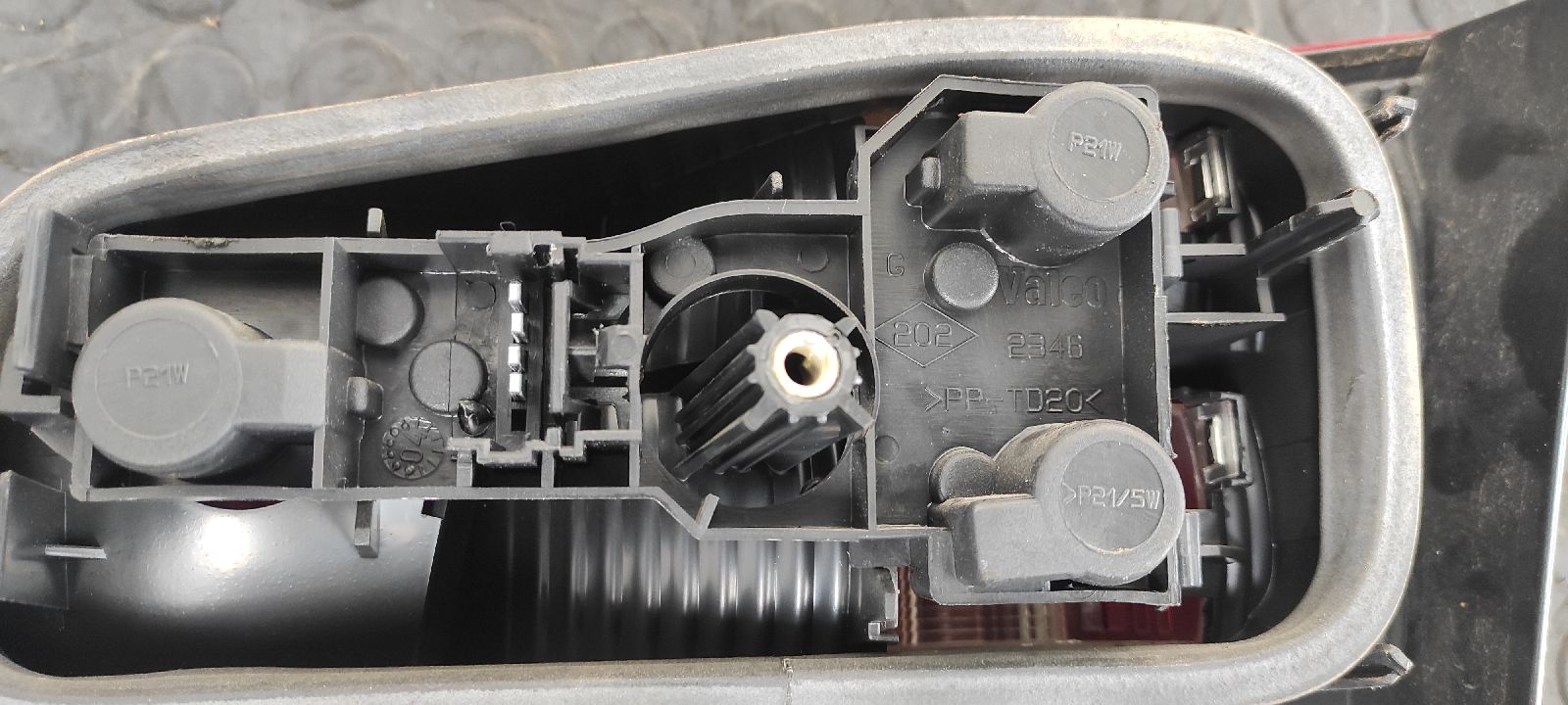 PILOTO PORTON IZQUIERDO RENAULT LAGUNA II (BG0) - vista 2