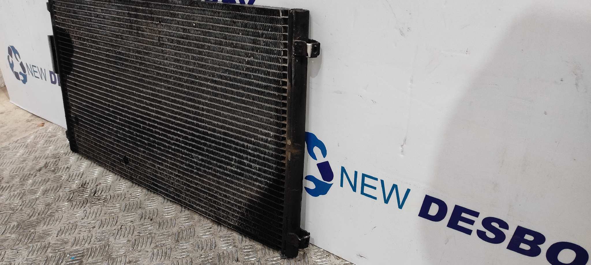 CONDENSADOR / RADIADOR  AIRE ACONDICIONADO CHRYSLER VOYAGER (RG) - vista 2