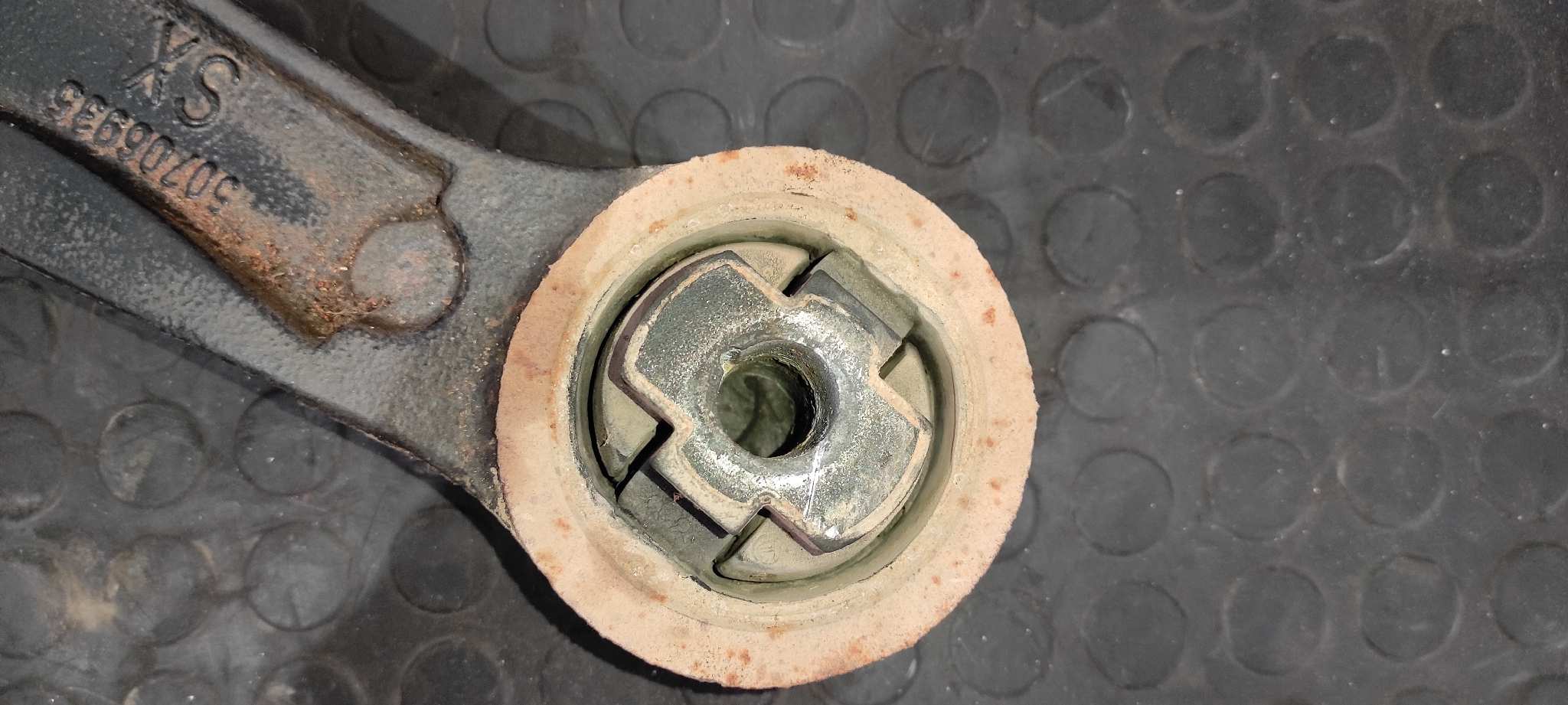 BRAZO IZQUIERDO INFERIOR DELANTERO PEUGEOT BOXER CAJA ABIERTA (BAT. 4035)(333/335)(2007 =>) - vista 7