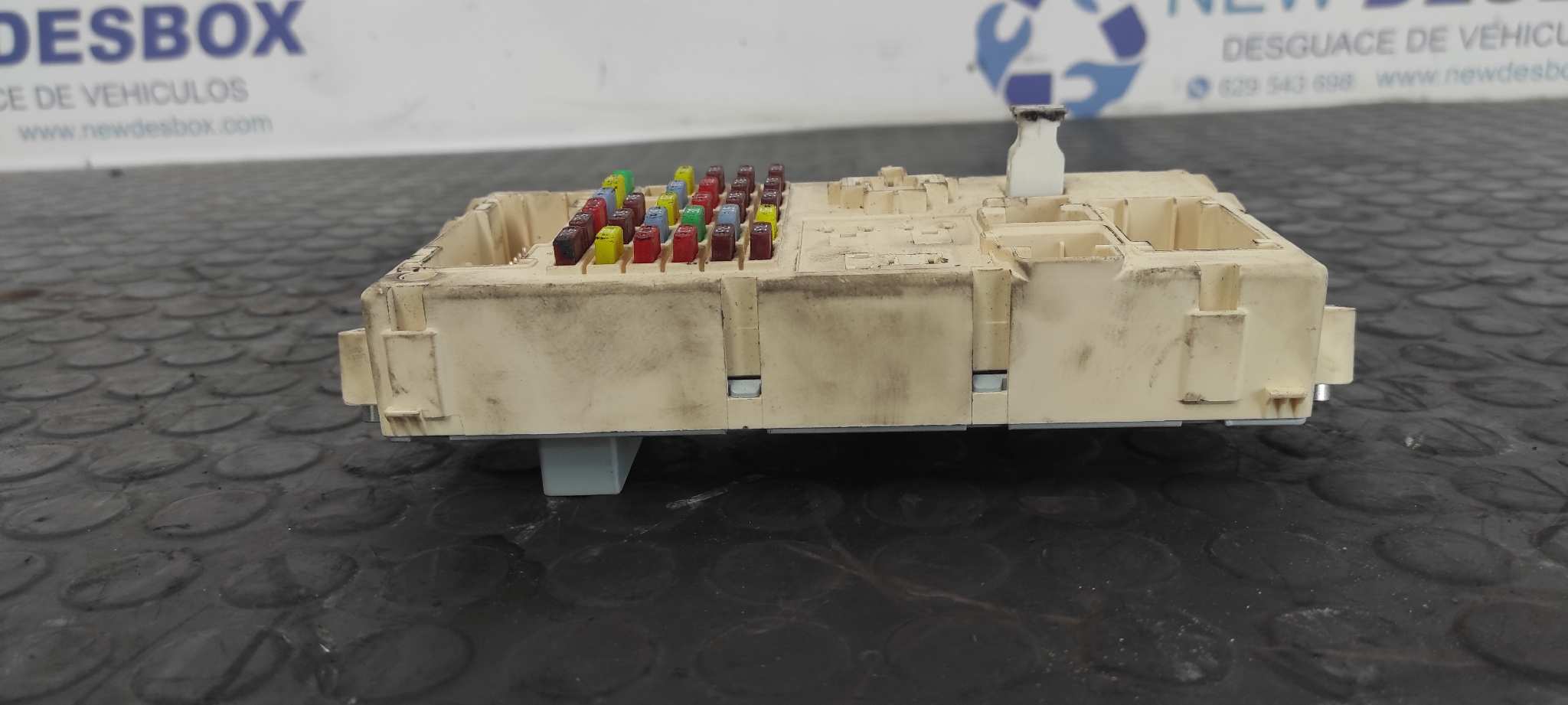 CAJA RELES / FUSIBLES PEUGEOT BOXER CAJA ABIERTA (BAT. 4035)(333/335)(2007 =>) - vista 4