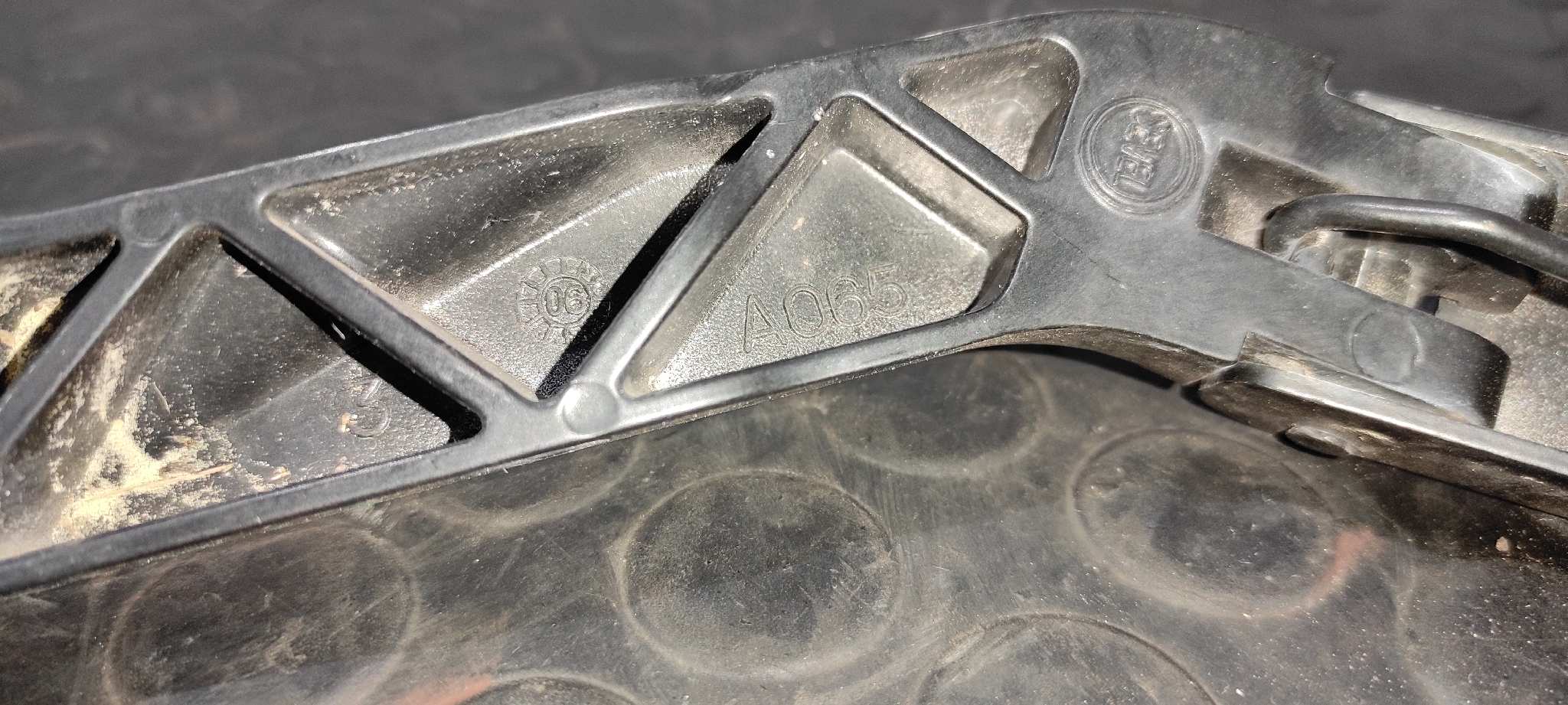 BRAZO LIMPIA DELANTERO IZQUIERDO PEUGEOT BOXER CAJA ABIERTA (BAT. 4035)(333/335)(2007 =>) - vista 2