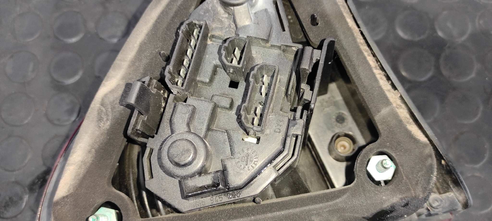 PILOTO TRASERO DERECHO SEAT LEON (1M1) - vista 5