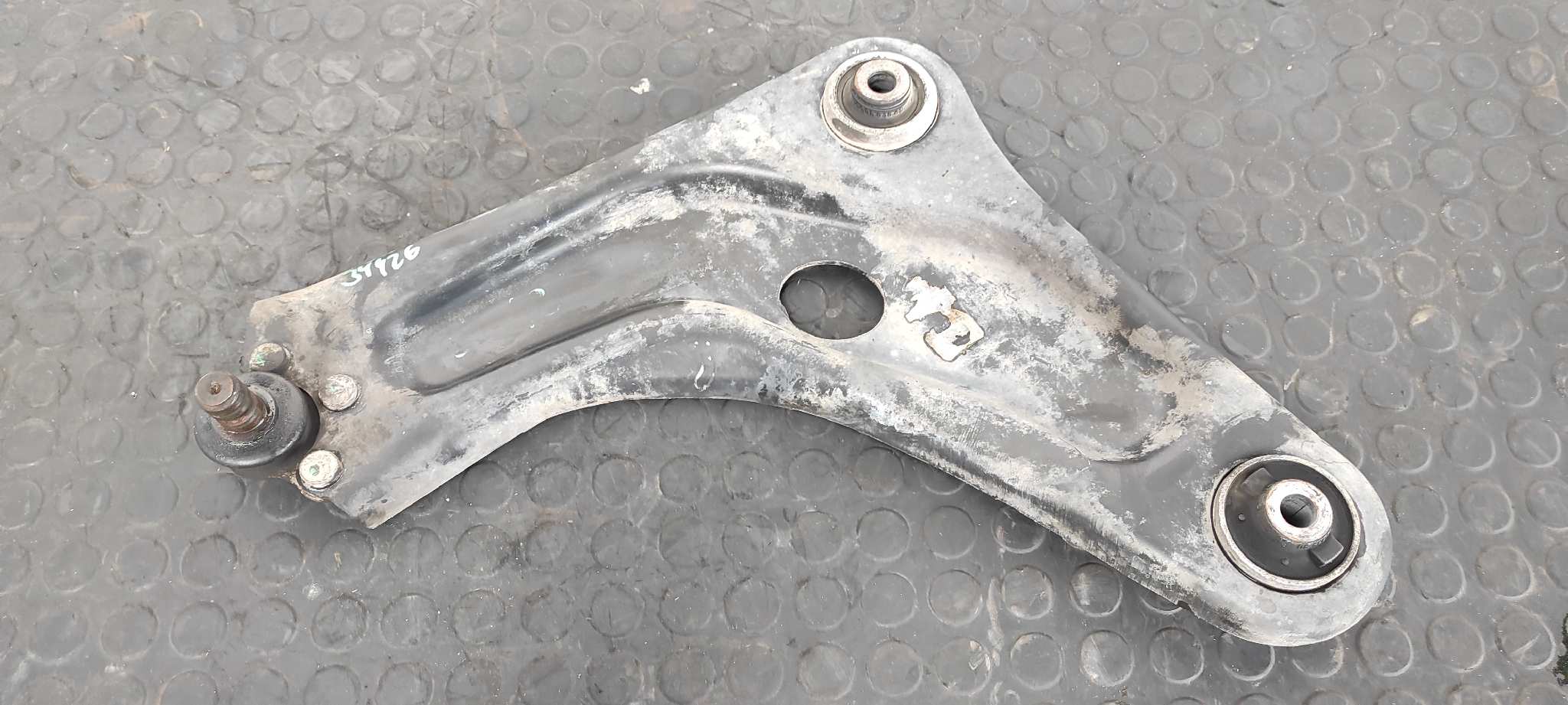 BRAZO IZQUIERDO INFERIOR DELANTERO PEUGEOT 207