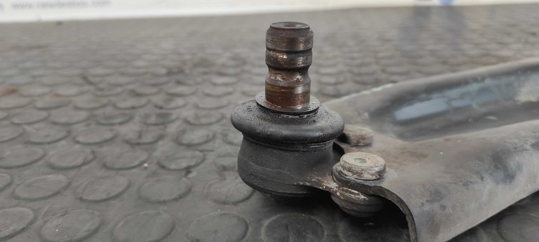 BRAZO IZQUIERDO INFERIOR DELANTERO PEUGEOT 207 - vista 4