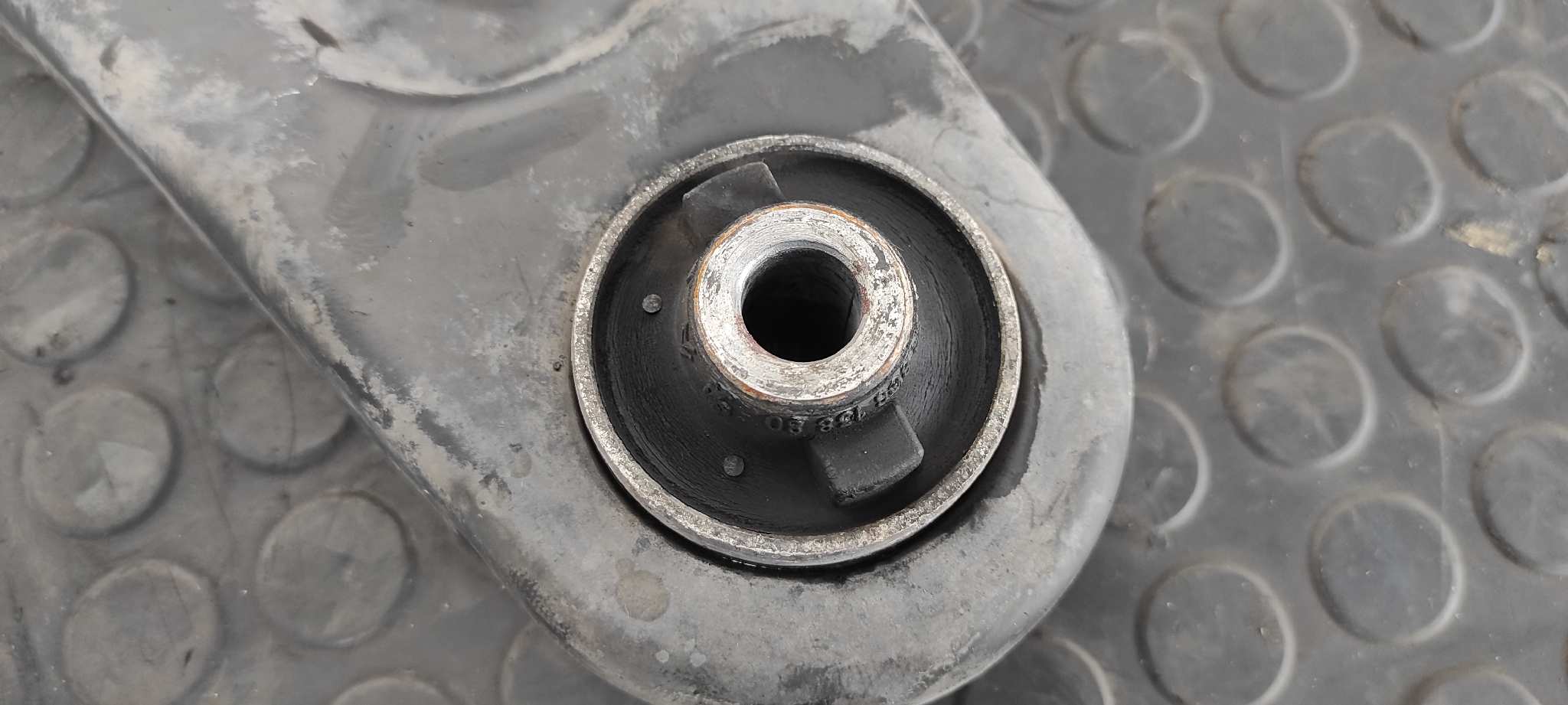 BRAZO IZQUIERDO INFERIOR DELANTERO PEUGEOT 207 - vista 6