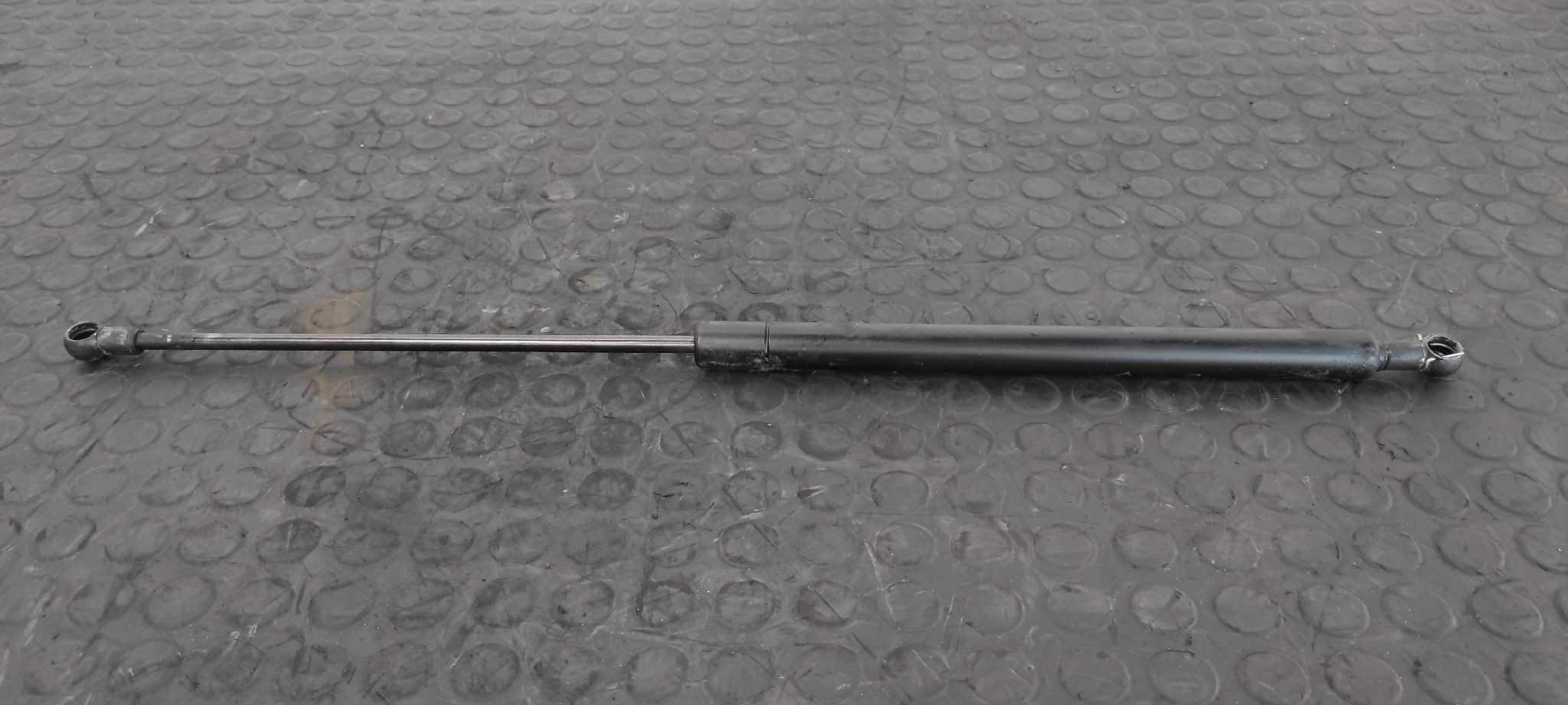 AMORTIGUADORES MALETERO / PORTON OPEL CORSA A