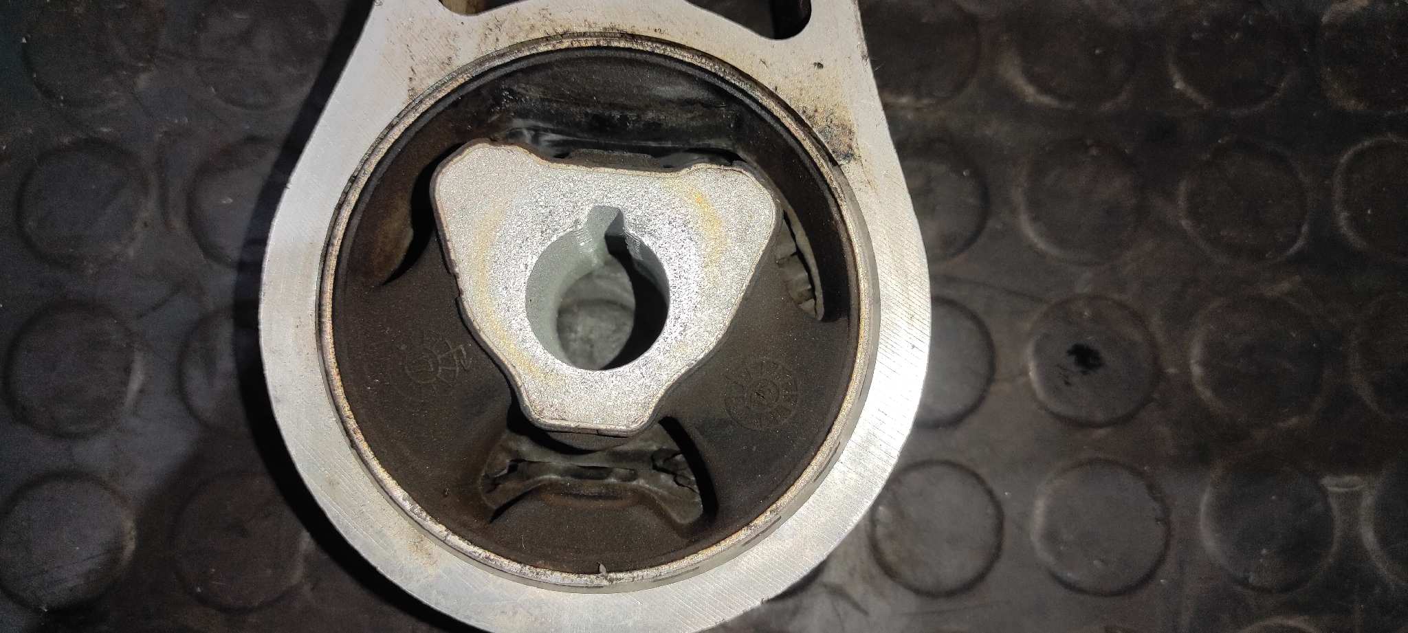 SOPORTE CAMBIO JEEP COMPASS II - vista 4