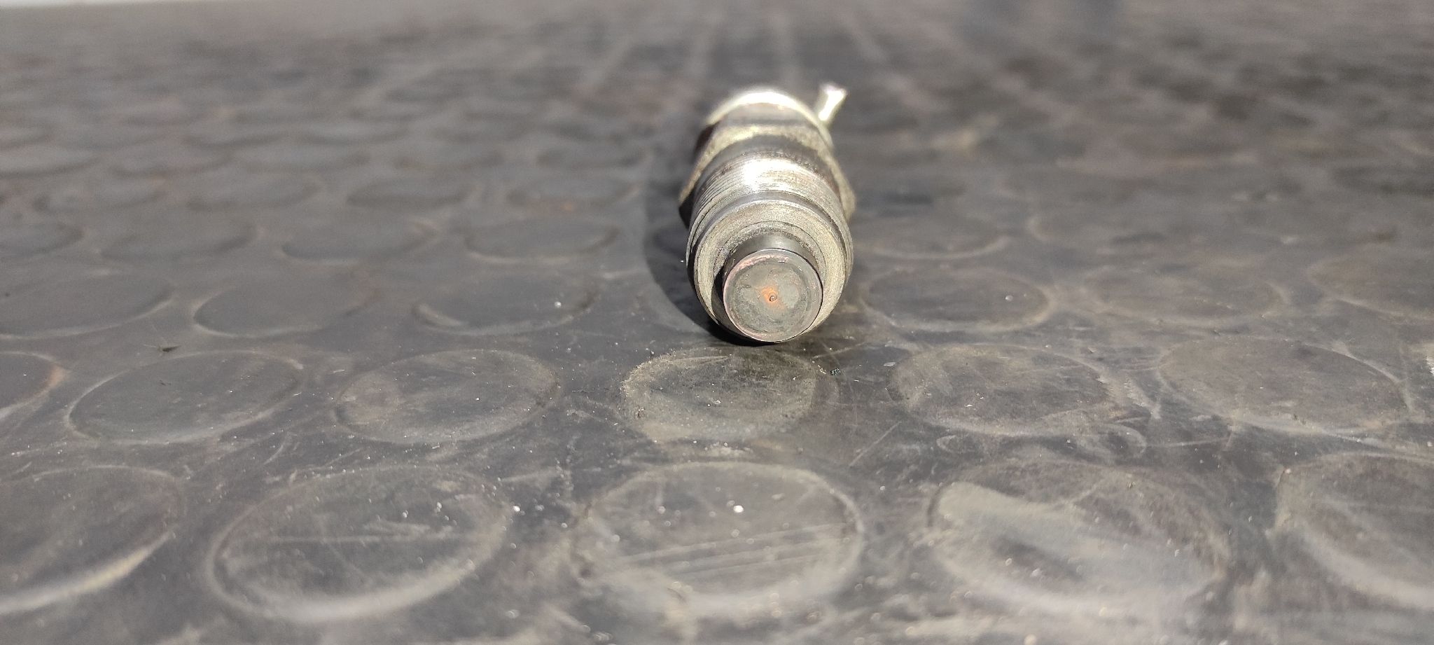 INYECTOR NISSAN PICK-UP (D22) - vista 2