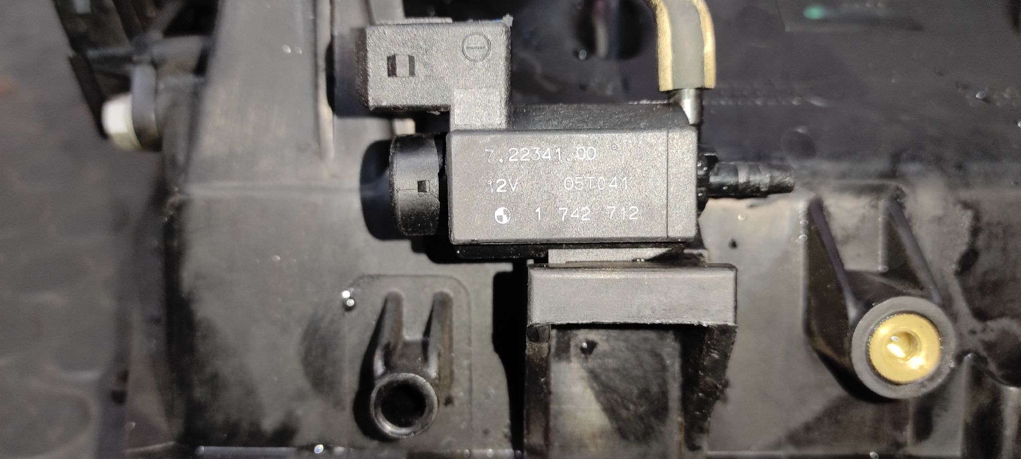 COLECTOR ADMISION BMW X3 (E83) - vista 7