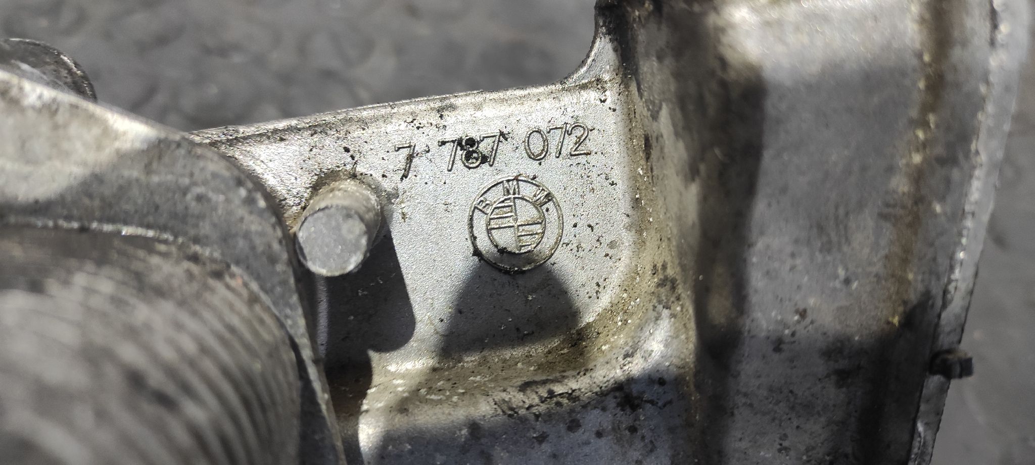 SOPORTE FILTRO ACEITE BMW X3 (E83) - vista 3