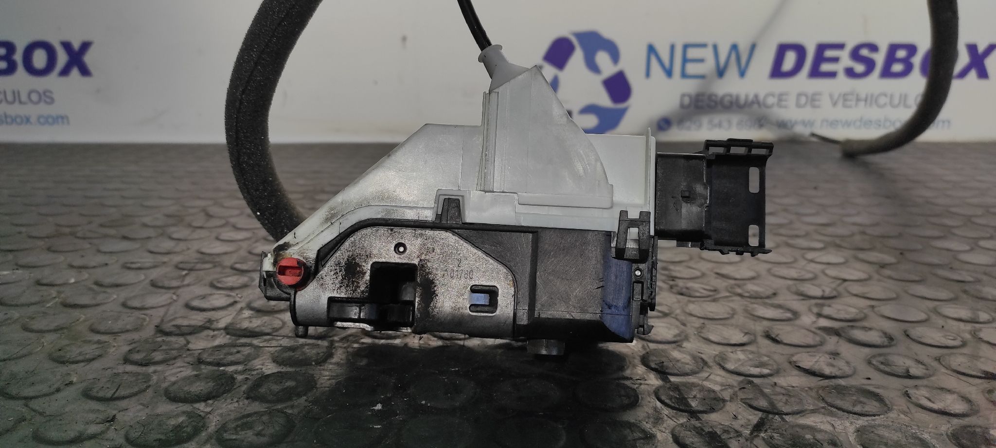 CERRADURA PUERTA TRASERA IZQUIERDA PEUGEOT PARTNER KOMBI - vista 2